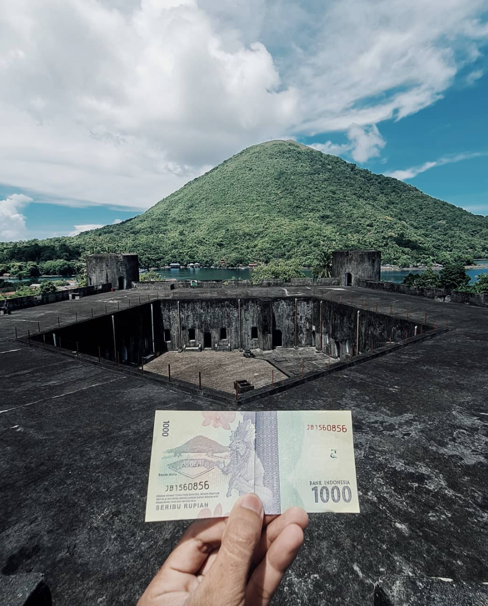 Benteng Belgica: Benteng yang Muncul pada Gambar Uang Pecahan Seribu Rupiah